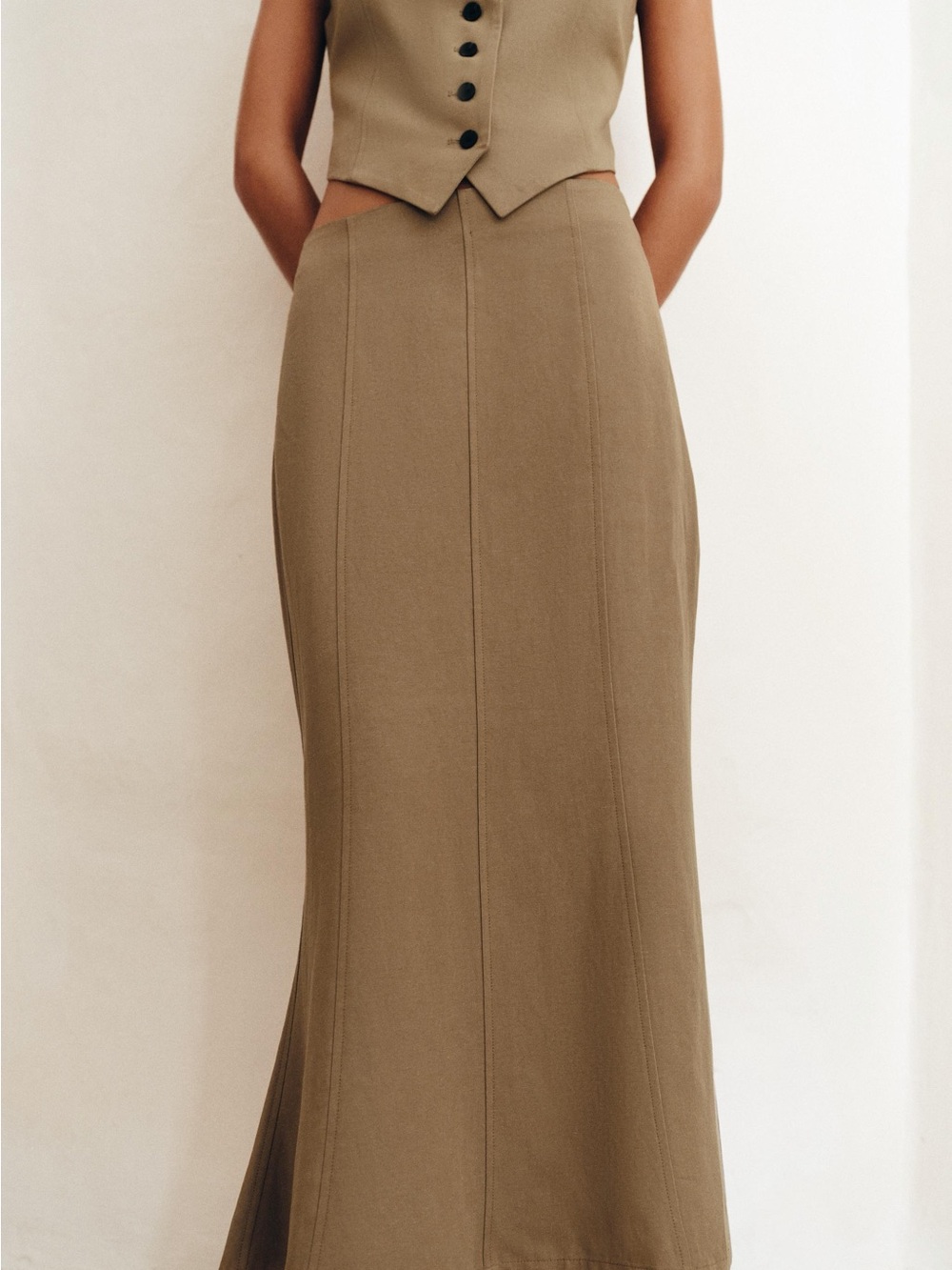 ZARA Vest & Skirt Set - Picture 6 of 16